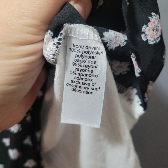 Maurices Sleeveless Cutout Back Top L - Picture 4 of 5